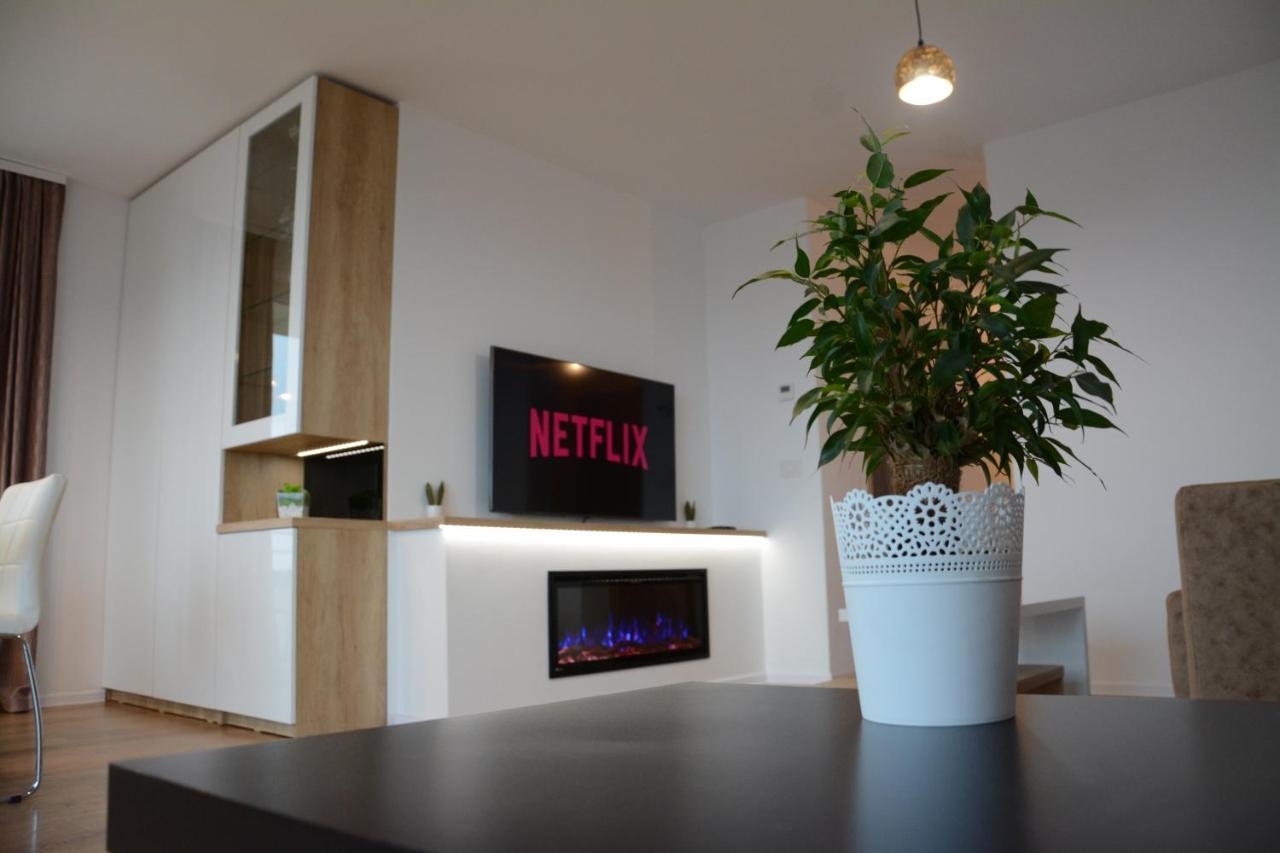 Luxury Panorama Apartament,Coresi Braşov Buitenkant foto