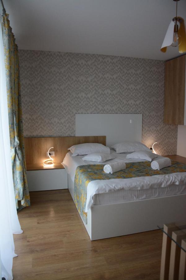 Luxury Panorama Apartament,Coresi Braşov Buitenkant foto