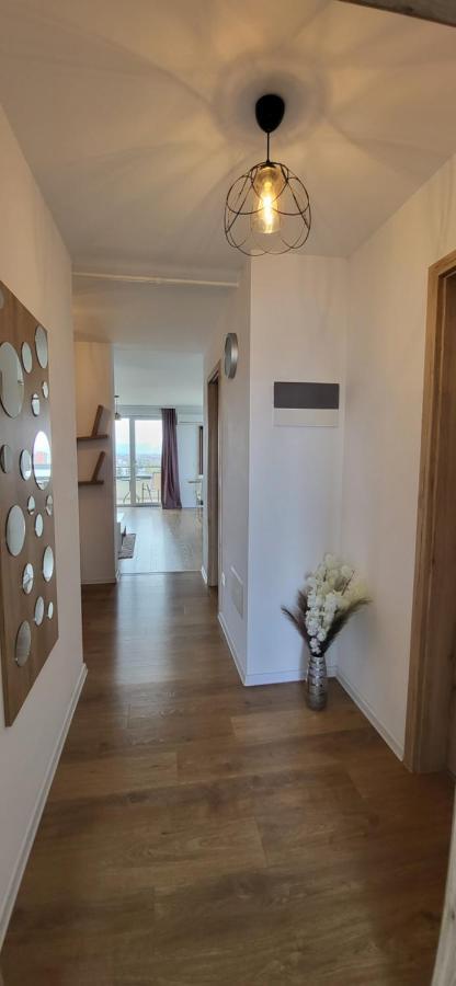 Luxury Panorama Apartament,Coresi Braşov Buitenkant foto