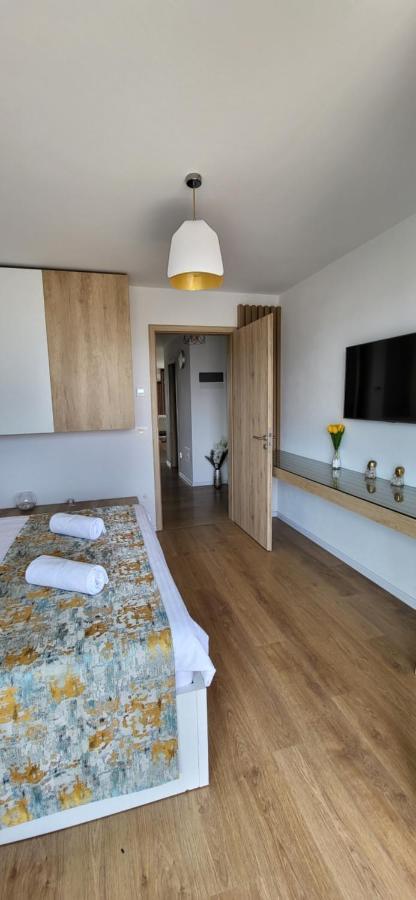 Luxury Panorama Apartament,Coresi Braşov Buitenkant foto