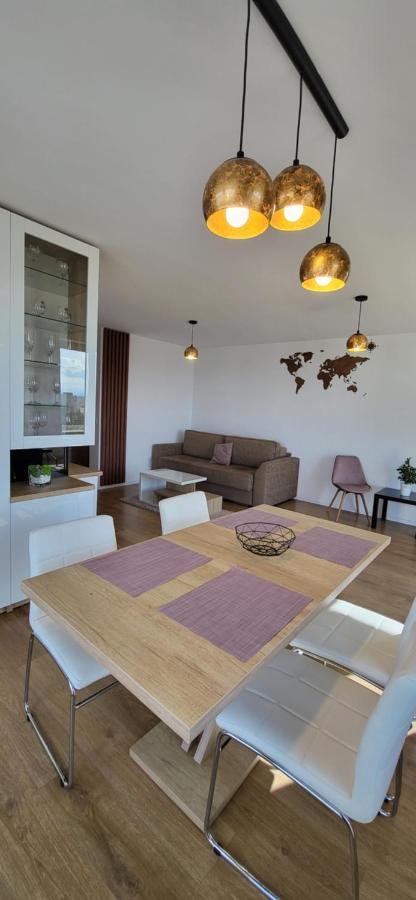 Luxury Panorama Apartament,Coresi Braşov Buitenkant foto